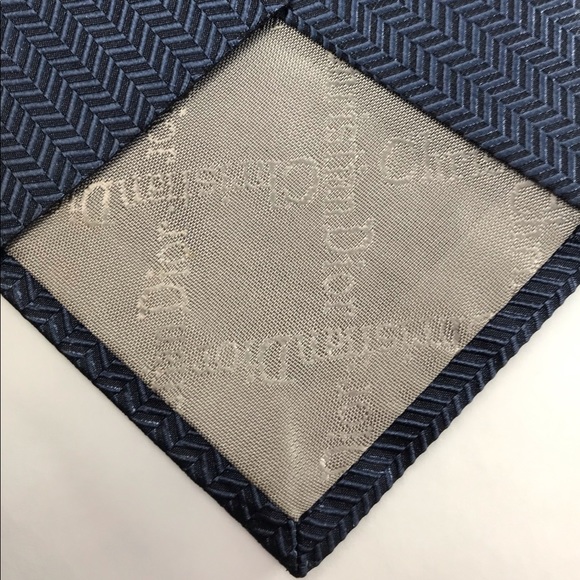 CHRISTIAN DIOR DESIGNER LUXURY ALL SILK TIE! NWOT! - Picture 5 of 8